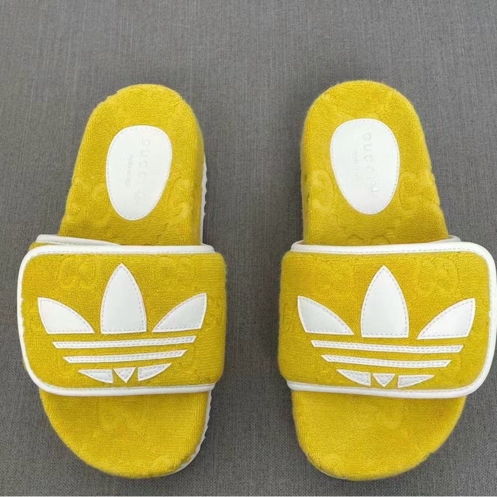 NWT Gucci x adidas slides sz 35 brand new in box